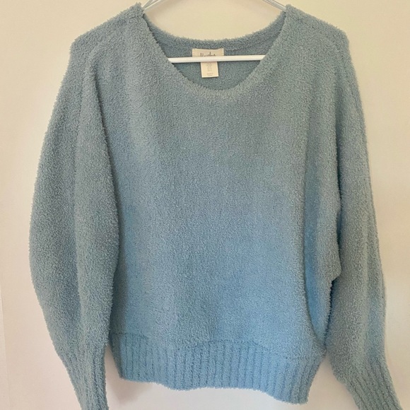 Fuzzy Soft Oversized Blue Knit Sweater - Picture 4 of 5